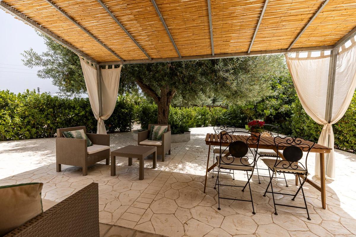 La Casa Dei Limoni Con Piscina Noto Apartment Exterior photo