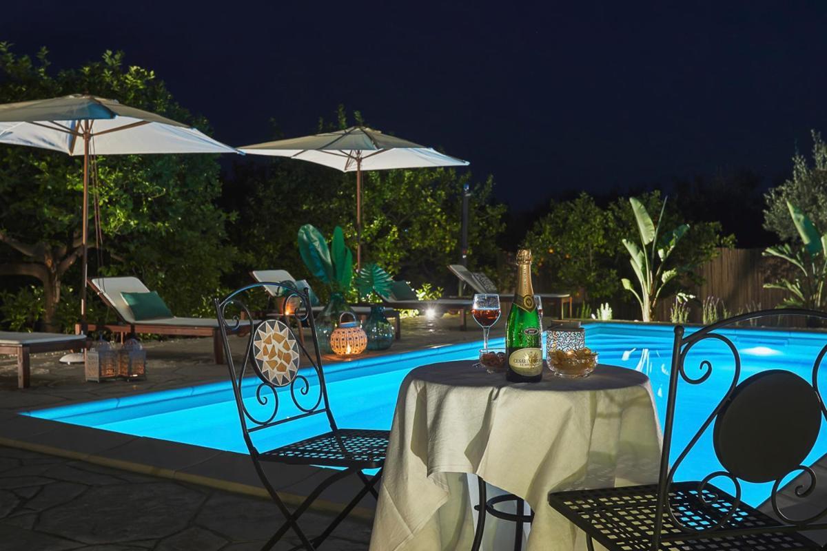 La Casa Dei Limoni Con Piscina Noto Apartment Exterior photo